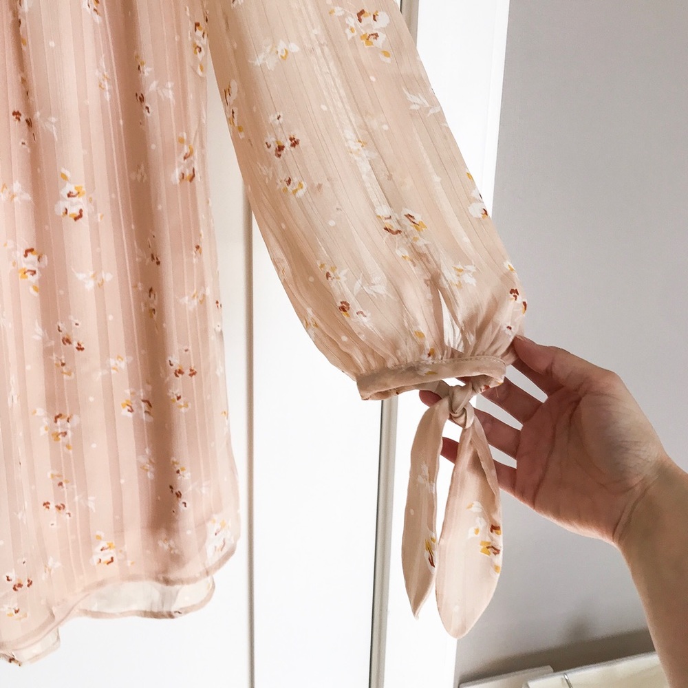 WAYF Off Shoulder Dress in Pink Bouquet Print - Picture 8 of 8